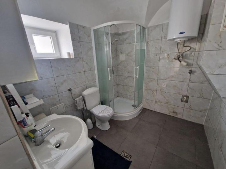Apartamento Modern Und Gemuetlich Ebenfurth Exterior foto