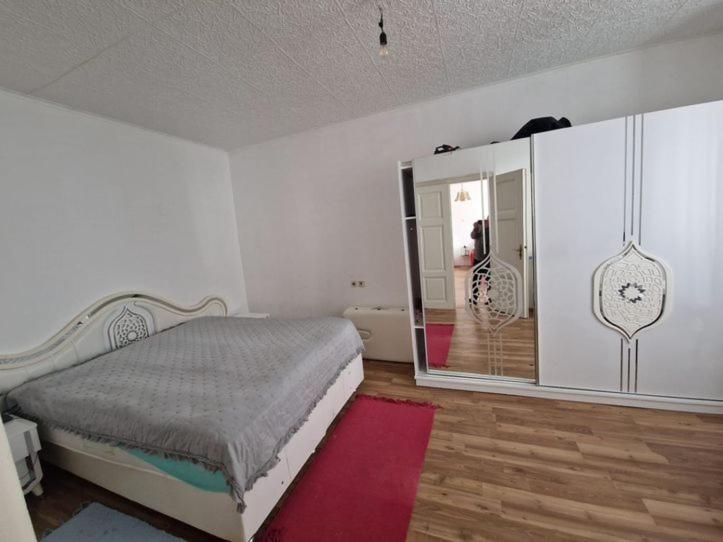 Apartamento Modern Und Gemuetlich Ebenfurth Exterior foto